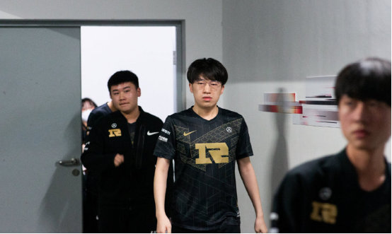 但由于球队 但由于球队